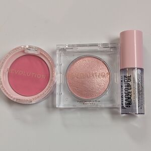(3/30$) Trio of Revolution beauty makeup - Blush + Hightlighter + lip oil